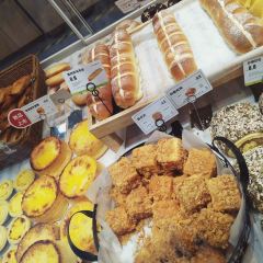 Qianji West Bakery (lvchengguangchang) User Photo