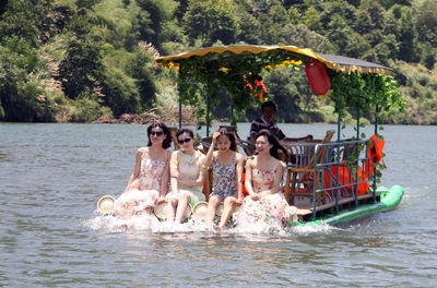 Hengjiang Landscape Bamboo Raft