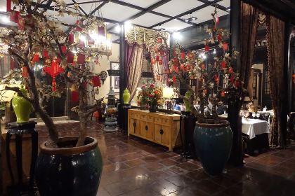 Feast Modern Restaurant