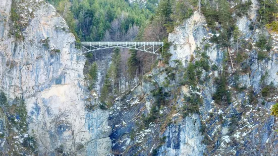 瑪麗安橋