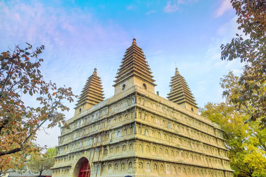 Peking Five-Pagoda Temple (Wuta Si)