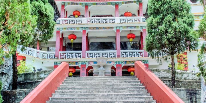 Perak Cave Temple