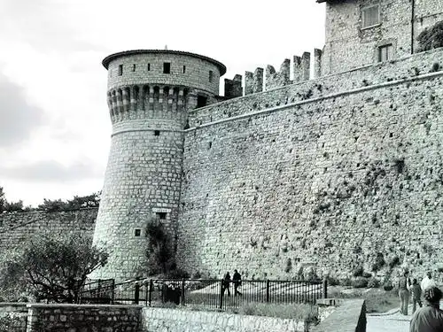 Hotels near Brescia Castle