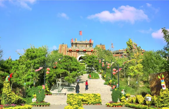 竹泉村門票＋紅石寨旅遊度假區+竹泉村小火車+竹泉村漂流小童