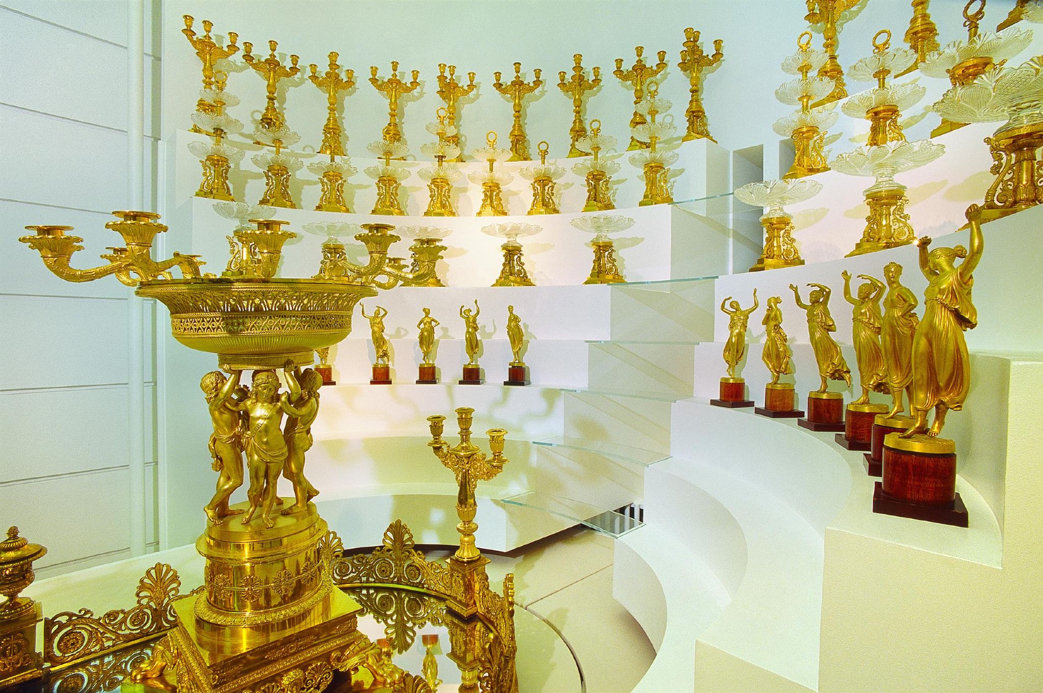 シェーンブルン宮殿+ウィーン・ナッシュマルクト+シシィ博物館ワンデーツアー【貸切チャーター専用|中国語ガイドドライバー