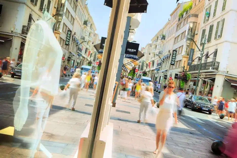 Hotels near Rue Meynadier