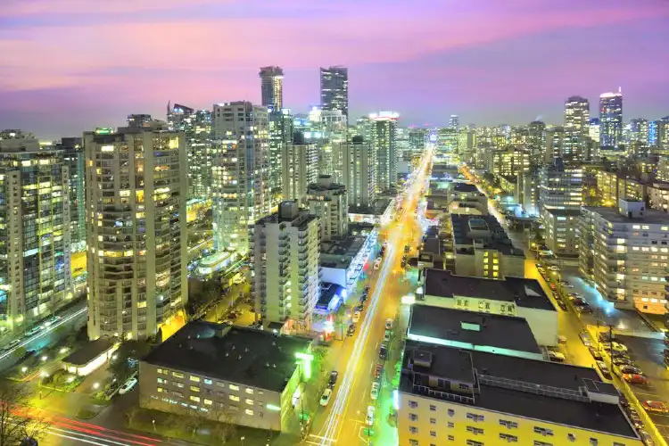 Hotel dekat Robson Street