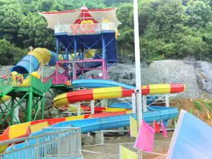 孽龍洞水上樂園