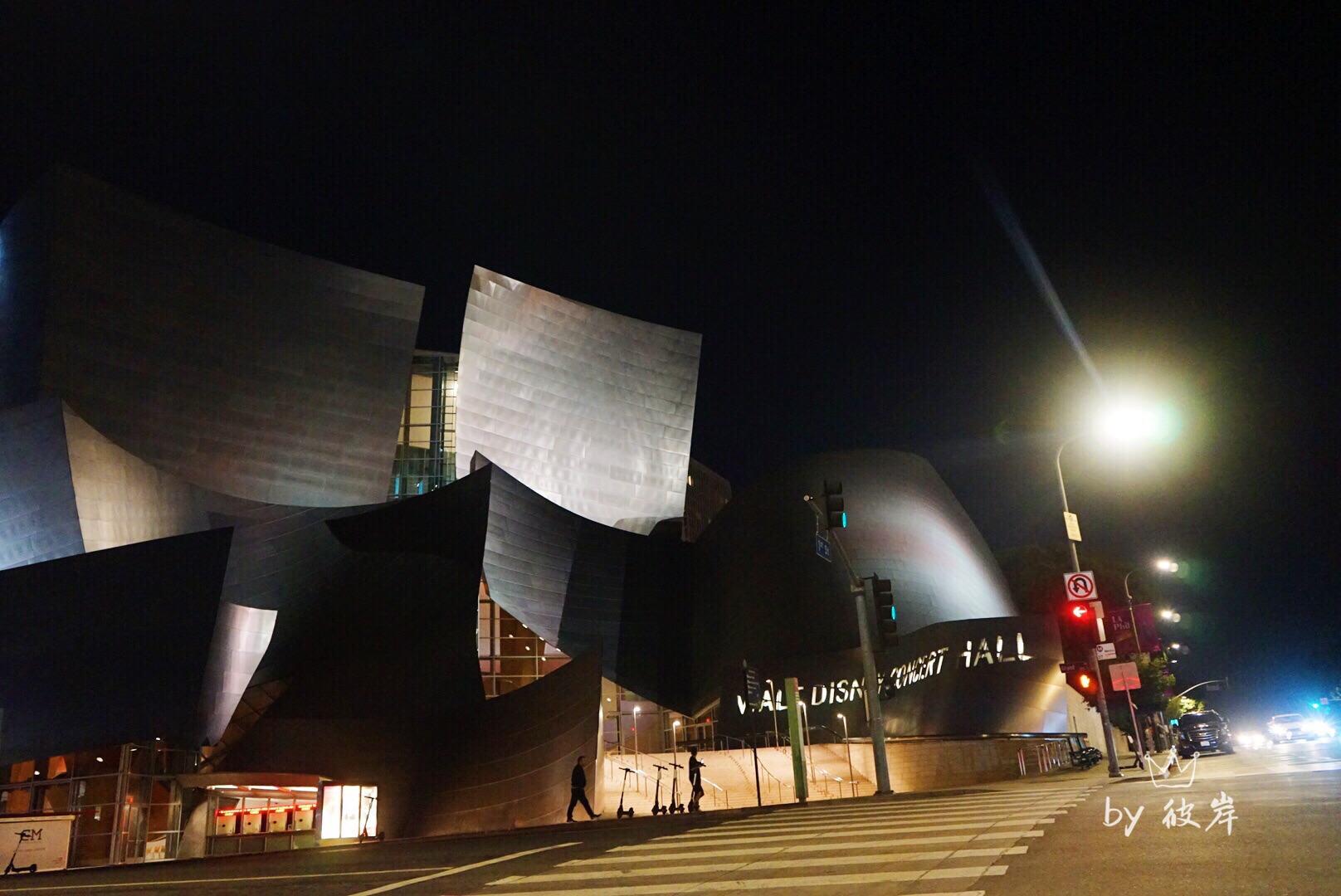 ロサンゼルス ウォルト ディズニー コンサートホール 評判 案内 トリップドットコム