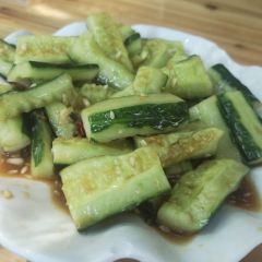 黄记四更烤乳猪店 User Photo