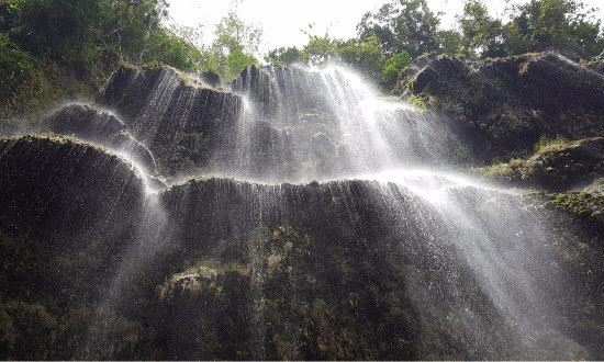 Tumalog Falls