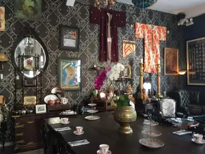 Villa Royale Antiques and Tearoom