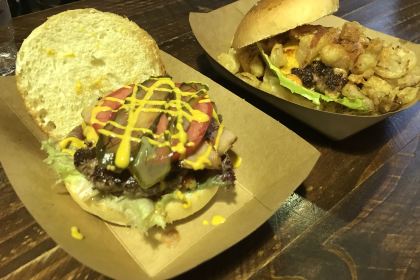 范氏汉堡·食验室(白马路万科里店)