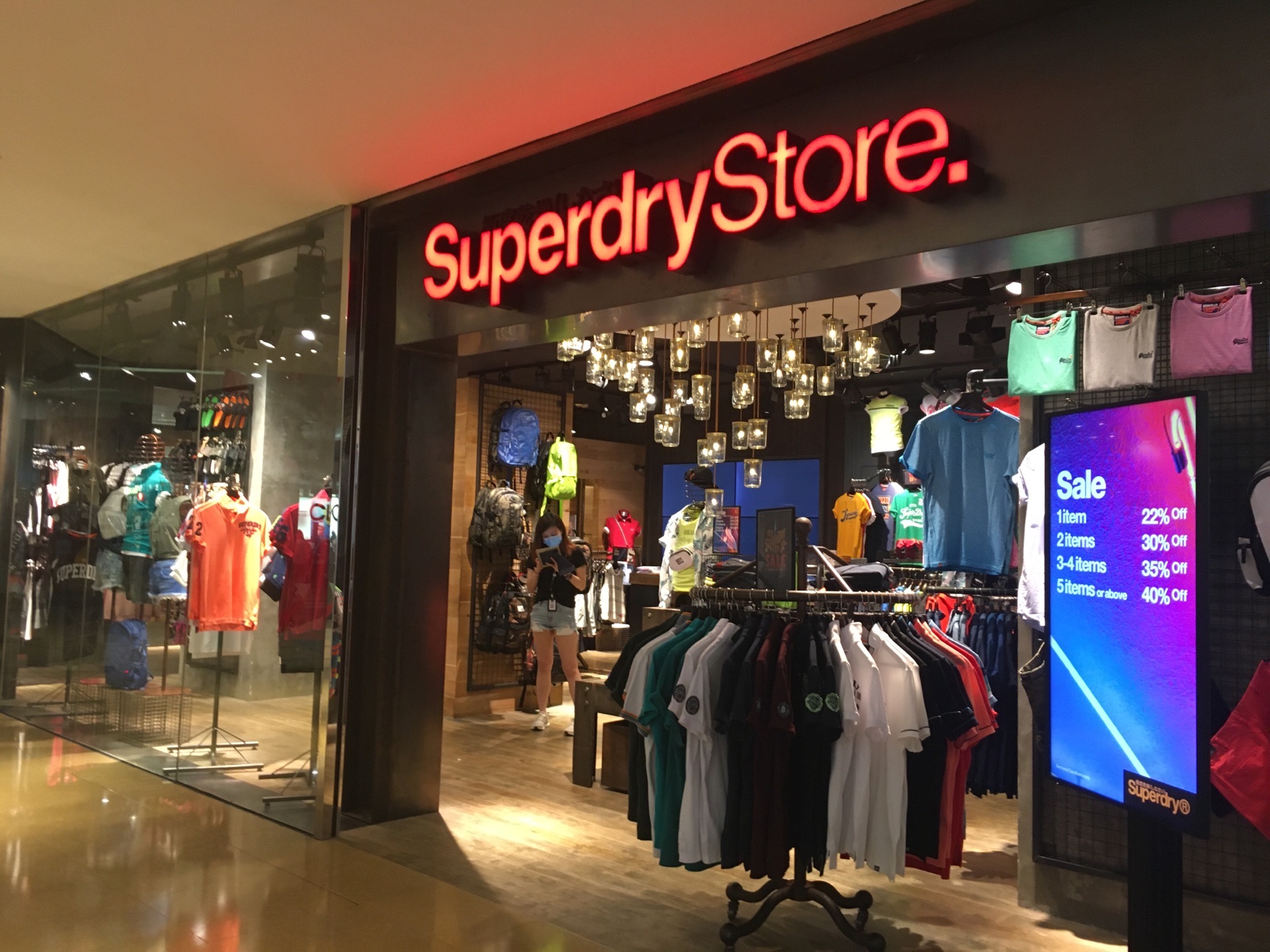 Shopping itineraries in Superdry ™ in 2023-05-29T17:00:00-07:00 (updated in  2023-05-29T17:00:00-07:00) - Trip.com