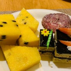 Feast Buffet Restaurant User Photo