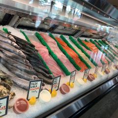 El Pescador Fish Market User Photo