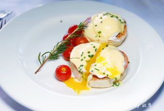 Mon Ami Gabi User Photo