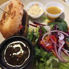 Boston Pizza West Broadway User Photo