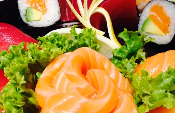 GiGi Sushi Bar Restaurant Take away