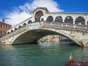 Rialto Bridge