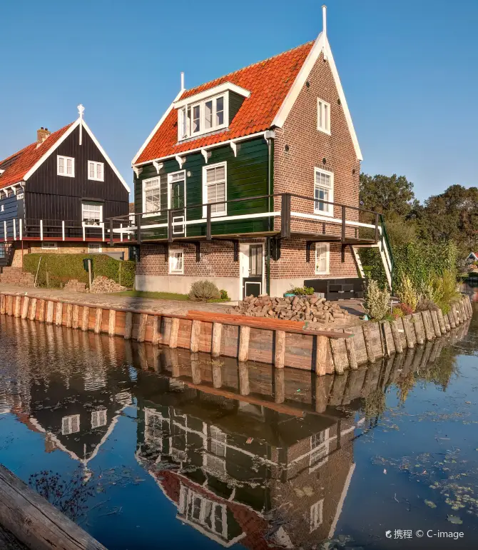Marken