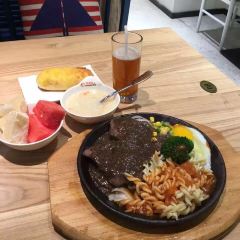 欧诺拉牛排自助百汇(宜兴万达广场店) User Photo