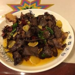 彝族传统风味饭店 User Photo