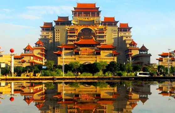 雲天文化城門票小童