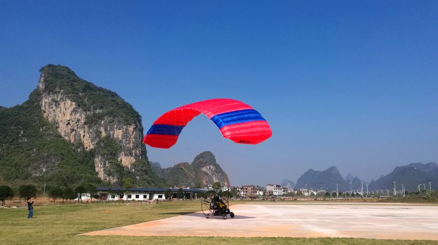 【陽朔飛行體驗】廣西桂林陽朔燕莎航空基地/動力傘體驗/熱氣球體驗（可體驗自由飛/繫留飛）