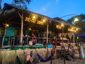 Jai-Dee Home. Restaurant, Bar on the Beach.