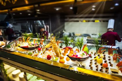 Zhongtang Hailu Hui Yanbaochi Seafood Buffet Cuisine