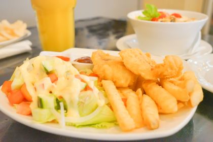 Bemo Corner Coffee Shop