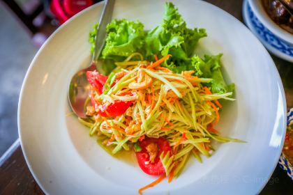 One Chun Cafe & Restaurant