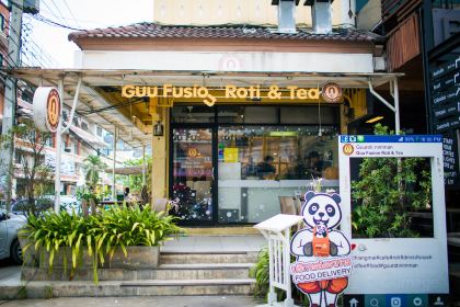 Guu Fusion Roti & Tea