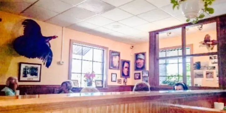 Oakwood Smokehouse & Grill