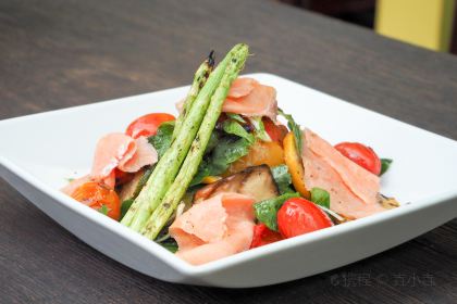 The Glasshouse Deli. Patisserie