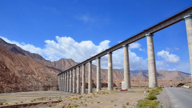 三岔河特大橋