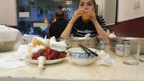 小林酸菜魚龍蝦館