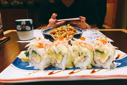 仓桥家·锅物·寿司(黄石武商MALL店)