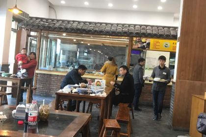 烏商麵館(北苑店)