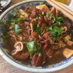 MENKUANGHUTONGBAINIANLUZHU User Photo