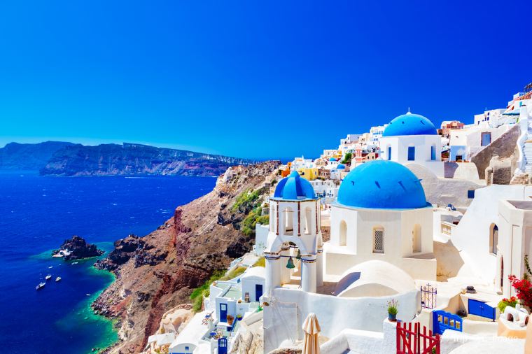 2. ซานโตรินี (Santorini) – เกาะสวรรค์ในฝัน