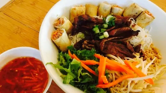 Pho Lee Vietnamese Restaurant