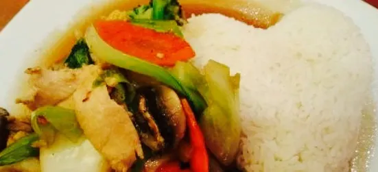 Golden Leaf Thai Cuisine