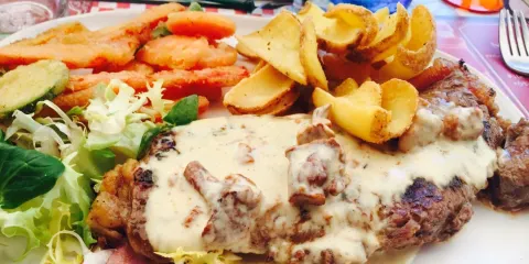 Le Boulevard Comme au Bistro