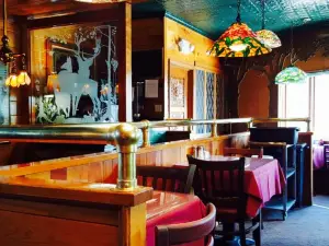 The Woods Restaurant and Lounge