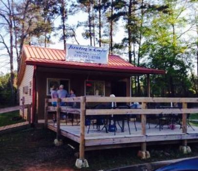 Justin's Cafe