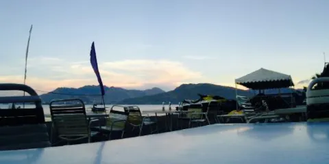 Johan and Maria's 24 Hour Restaurant & Bar