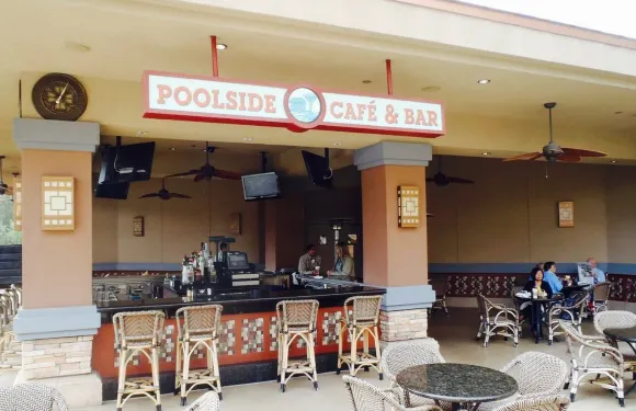 Poolside Cafe & Bar