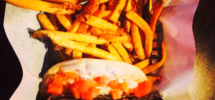 The 5th Quarter Sports Bar & Pizzeria